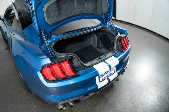 Used 2020 Ford Mustang Shelby GT500 w/ Carbon Fiber Track Pack RWD image 29