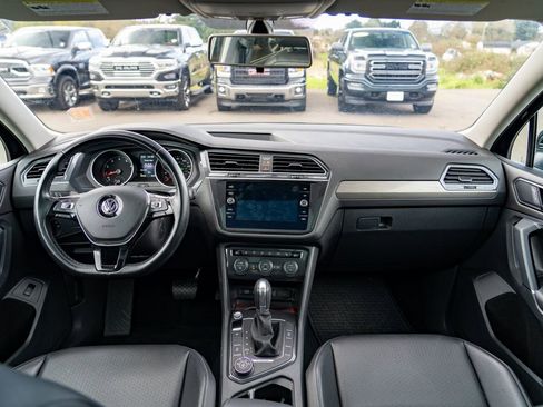 Used 2018 Volkswagen Tiguan SEL image 19