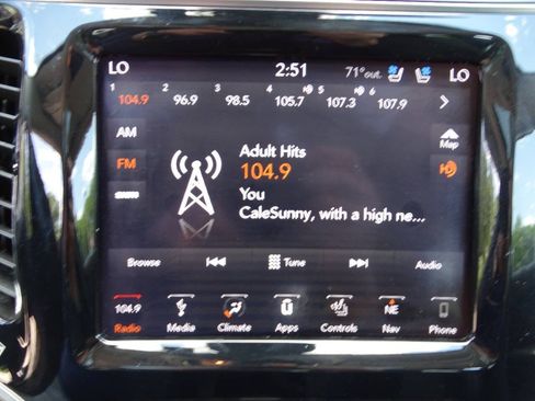 Used 2019 Jeep Cherokee 4WD Limited w/ Luxury Group w/ Luxury Group image 25