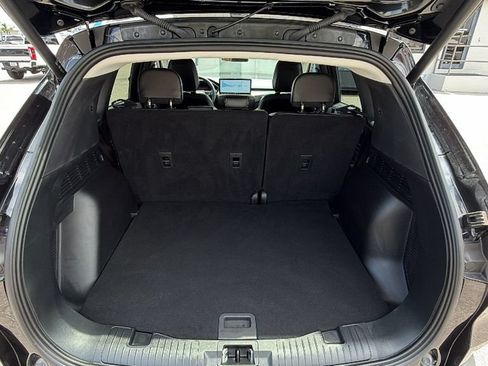 Used 2025 Ford Escape SE FWD image 12