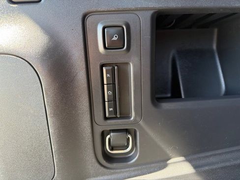 Used 2025 Ford Expedition Active image 7