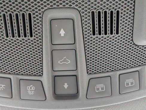 Used 2017 Ford F150 XLT w/ Equipment Group 302A Luxury image 29