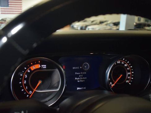 Used 2020 Jeep Wrangler Unlimited Sport AWD/4WD image 28