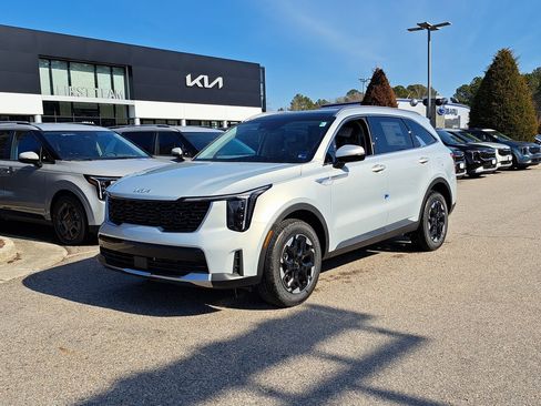 New 2026 Kia Sorento S w/ S Panoramic Sunroof Package image 1