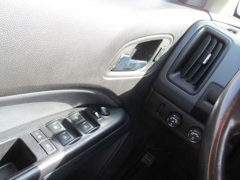 Used 2019 Chevrolet Colorado Z71 image 26