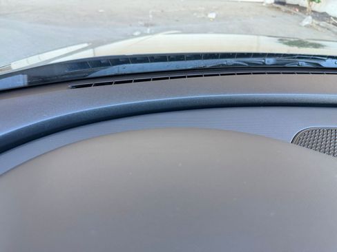 Used 2025 Hyundai Elantra SEL image 37