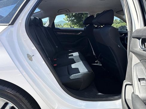 Used 2019 Honda Accord LX image 22