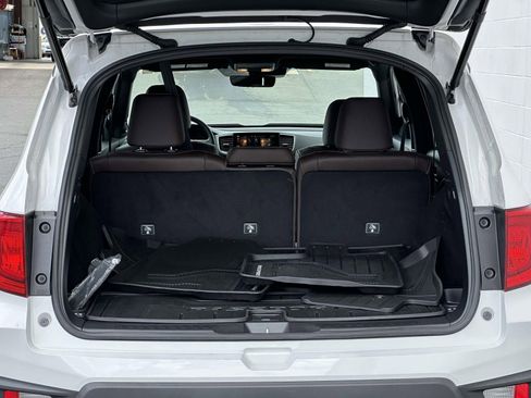 Used 2025 Honda Passport EX-L image 15
