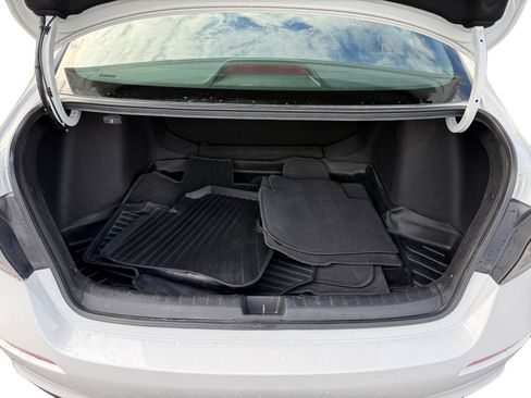 Used 2023 Honda Civic Sport image 17