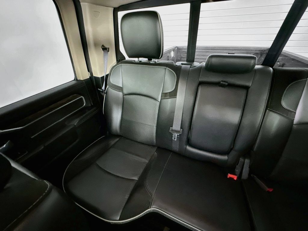 Used 2020 RAM 2500 Laramie AWD/4WD image 12