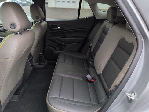 Certified 2025 Chevrolet Trax ACTIV w/ Driver Confidence Package image 23