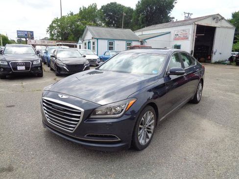 Used 2017 Genesis G80 3.8 RWD image 1