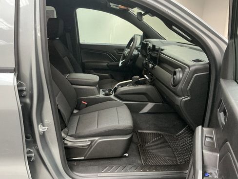 Used 2026 Chevrolet Colorado W/T image 23
