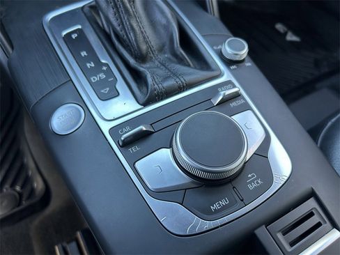 Used 2017 Audi A3 e-tron Premium image 22