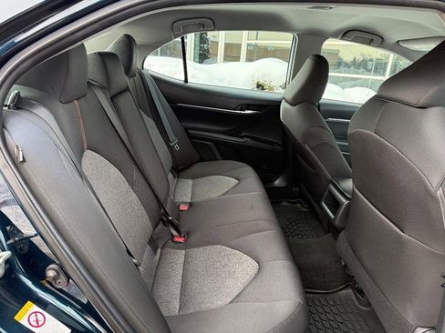 Used 2019 Toyota Camry LE image 12