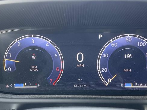 Used 2024 Jeep Wagoneer L Series II w/ Flexible Seating Group image 18