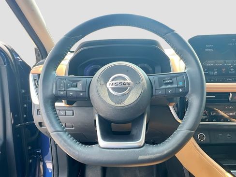 Used 2021 Nissan Rogue Platinum AWD/4WD image 11