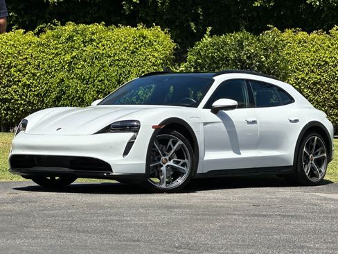 Certified 2024 Porsche Taycan 4 Cross Turismo AWD/4WD image 1