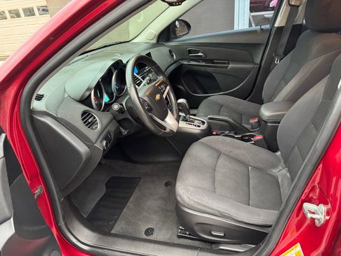 Used 2013 Chevrolet Cruze LT image 14