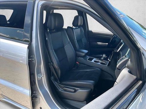 Used 2018 Jeep Grand Cherokee Altitude AWD/4WD image 9