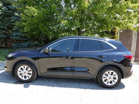 Used 2024 Ford Escape Active w/ Cold Weather Package FWD image 5