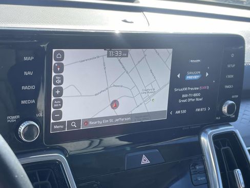 Used 2023 Kia Sorento SX image 18