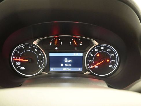 Used 2023 GMC Terrain SLT w/ Tech Package FWD image 14
