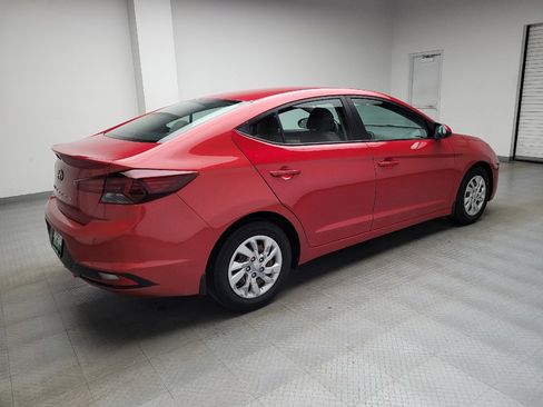 Used 2020 Hyundai Elantra SE w/ Winter Weather Package FWD image 10