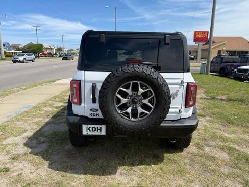 Used 2025 Ford Bronco Badlands AWD/4WD image 6