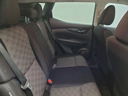 Used 2021 Nissan Rogue Sport SV FWD image 19