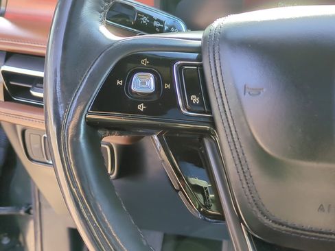 Used 2022 Lincoln Aviator Reserve w/ Elements Package Plus image 18