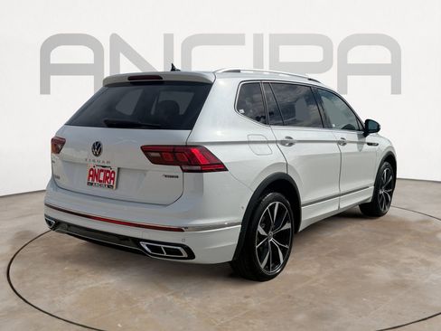 Used 2024 Volkswagen Tiguan SEL R-Line w/ MDO Package, Two-Row AWD/4WD image 10