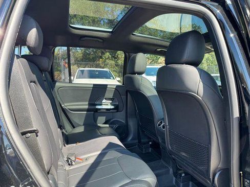 Certified 2023 Mercedes-Benz GLB 250 image 28