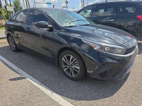 Used 2024 Kia Forte LXS FWD image 2
