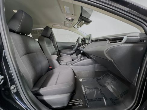 Used 2024 Toyota Corolla LE FWD image 31