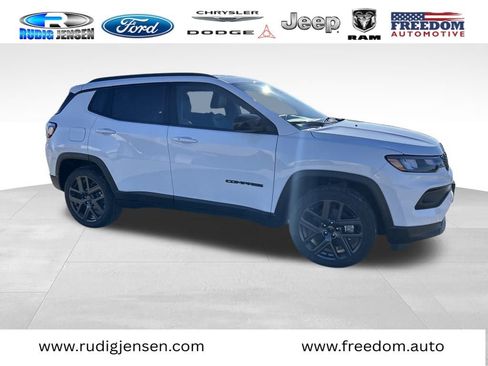 New 2026 Jeep Compass Latitude image 3