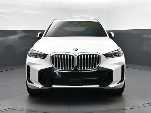 Certified 2026 BMW X5 xDrive40i w/ M Sport Package AWD/4WD image 10