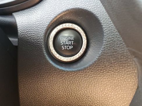 Used 2024 Toyota Corolla Cross LE FWD image 31