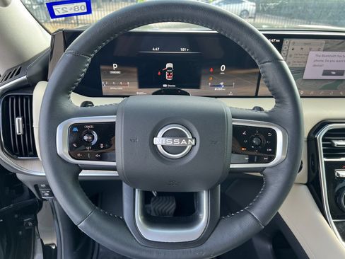 Used 2025 Nissan Armada Platinum RWD image 7