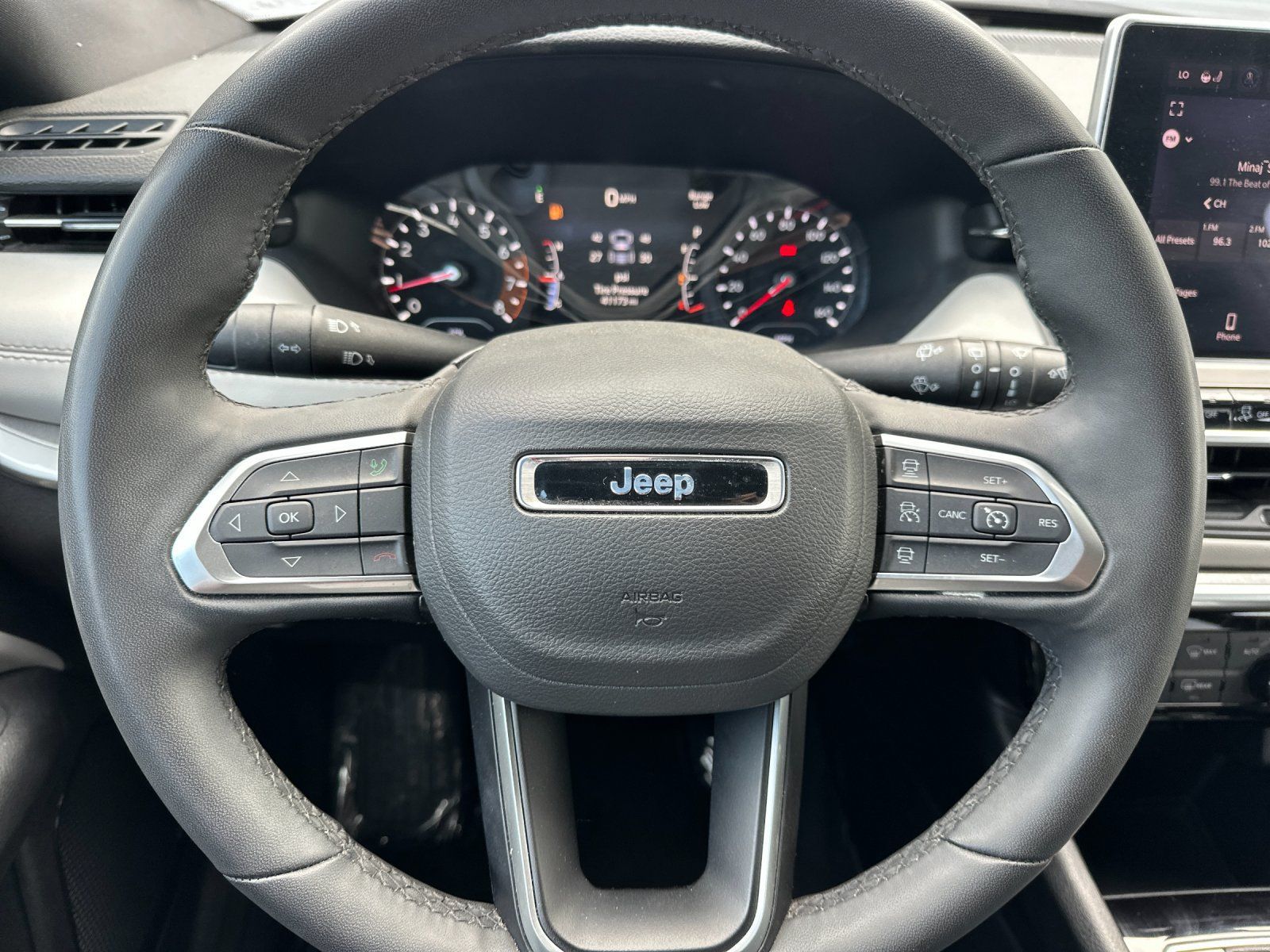 Used 2025 Jeep Compass Limited AWD/4WD image 22