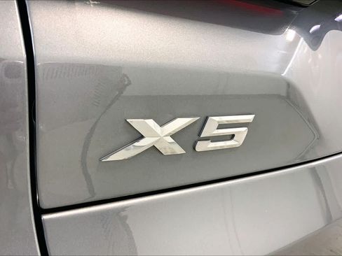 Used 2024 BMW X5 xDrive40i w/ M Sport Package AWD/4WD image 29