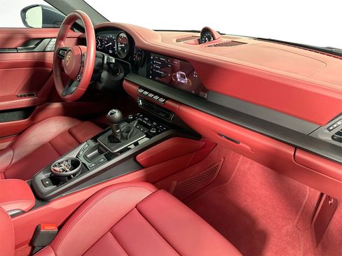 Certified 2024 Porsche 911 Carrera GTS image 29