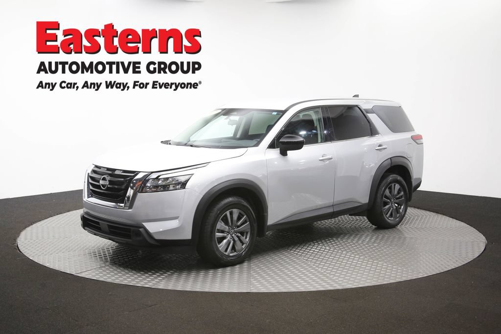 Used 2023 Nissan Pathfinder S AWD/4WD image 57