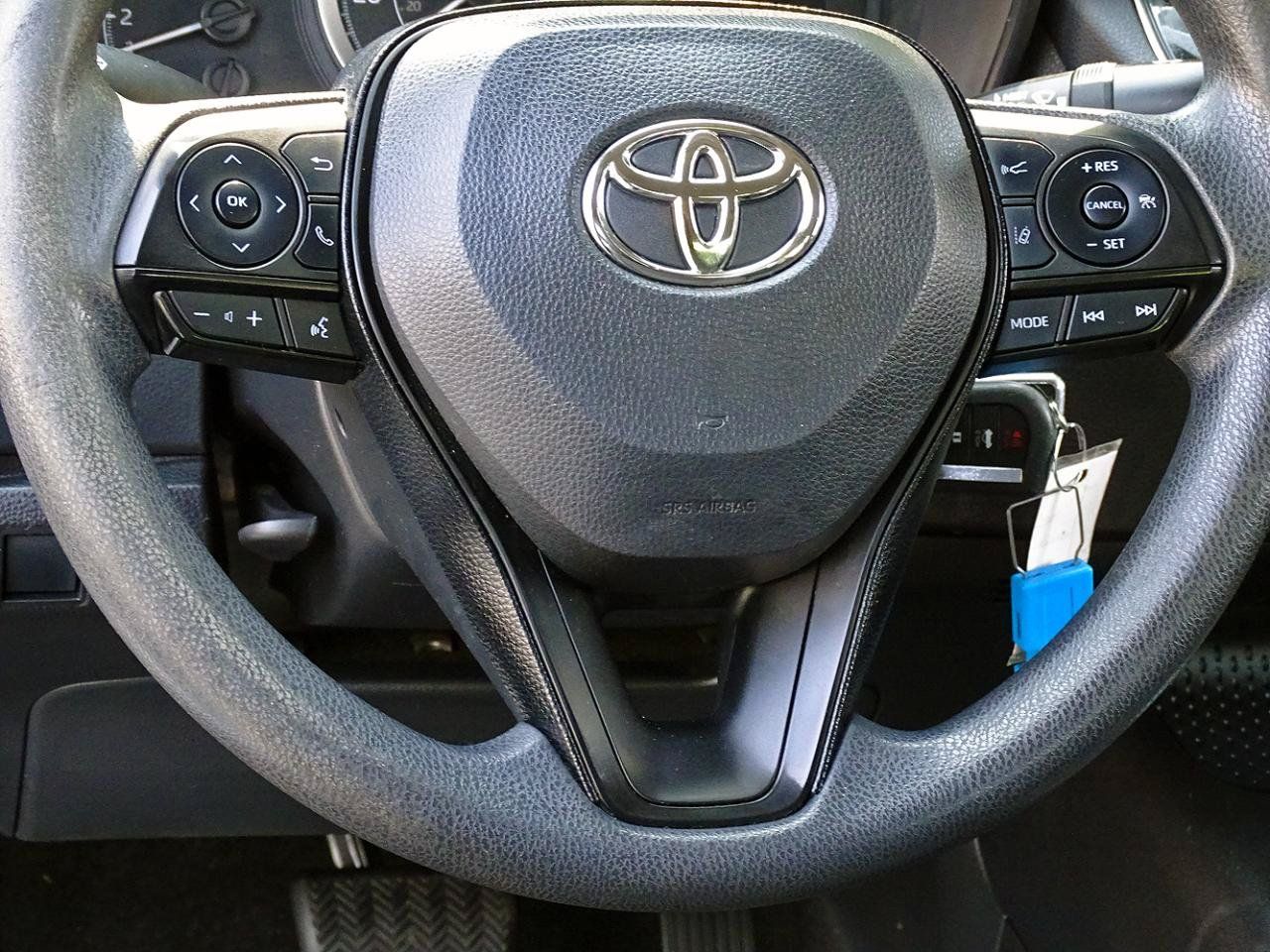 Used 2021 Toyota Corolla LE FWD image 15