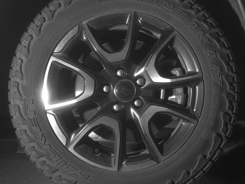 Used 2025 Jeep Compass Trailhawk AWD/4WD image 13