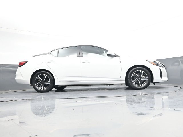 Used 2025 Nissan Sentra SV FWD image 31