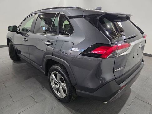 Used 2021 Toyota RAV4 Limited AWD/4WD image 3