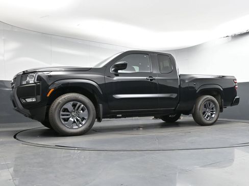 New 2025 Nissan Frontier SV w/ SV Convenience Package RWD image 21
