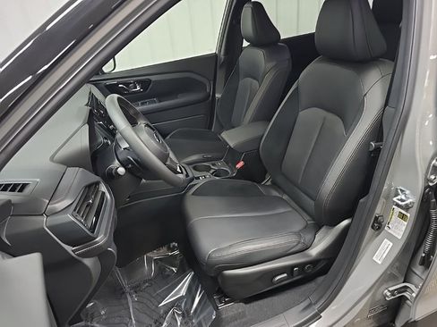 Used 2025 Subaru Forester Touring image 31