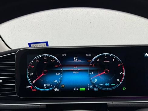 Used 2023 Mercedes-Benz GLS 450 4MATIC image 2